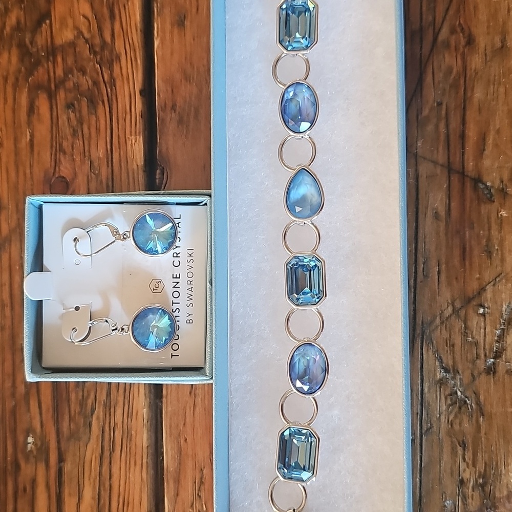 Blue Collar Necklace and Matching Lulu Earring Set